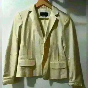 BCBGmaxazria Beige blazer